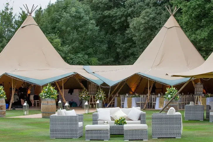 Tipi tent